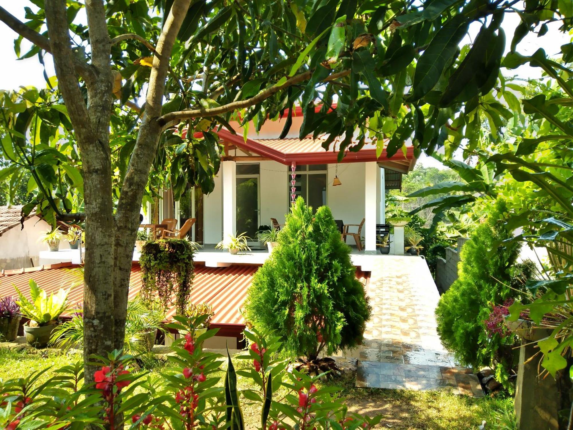 Sandhara Home Stay Tangalle Habitación foto