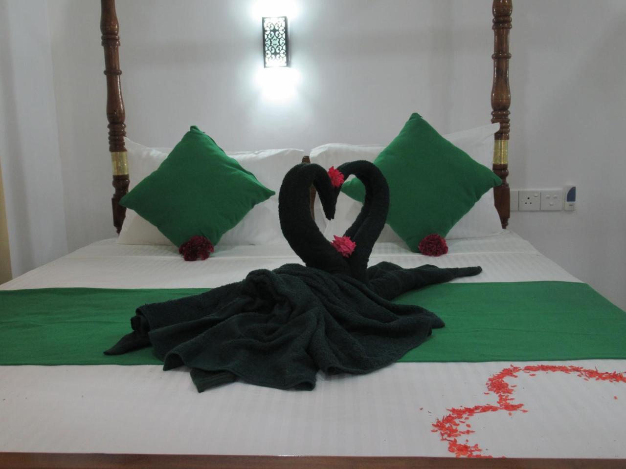 Sandhara Home Stay Tangalle Exterior foto